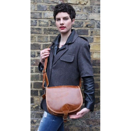 Isabelle Saddle Bag Tan Smooth Medium